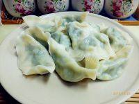 自己做的荠菜鸡蛋水饺