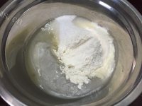 自制枣泥菊花酥做法图解1)