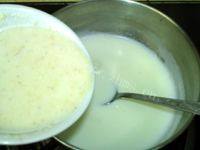 牛奶玉米面粥的做法图解五
