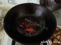 诱人的小酥肉蒸碗做法图解10)