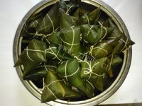 美味的花生鲜肉粽做法图解19)