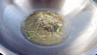 诱人的肉末烧豆腐做法图解3)