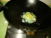 珍馐美味的尖椒炒鸡蛋做法图解4)