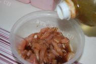 「健康美食」洋葱炒肉做法图解6)