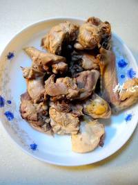自制奶白菜鸡肉汤做法图解4)