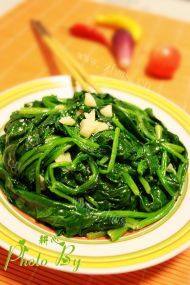 家常菜蒜蓉炒菠菜