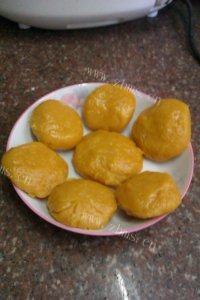 口味极佳的蒸南瓜饼