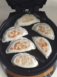 美味的三鲜韭菜盒子