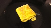 芝士蛋饼笋丁炒饭做法图解11)