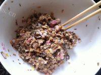 自制梅菜蒸肉饼做法图解6)