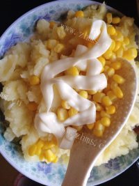 美味的土豆泥做法图解4)