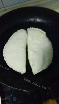 自己做的韭菜盒子