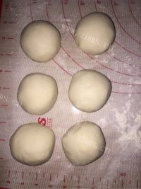 自制葱油饼做法图解5)