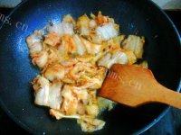 「美味可口」辣白菜炒五花肉做法图解6)