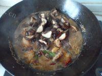 美美厨房之小鸡炖蘑菇的做法图解六