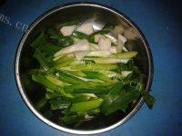 「DIY美食」蒜苗回锅肉做法图解6)
