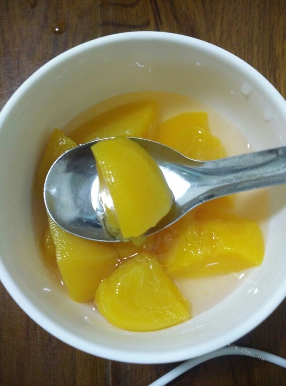 黄桃罐头