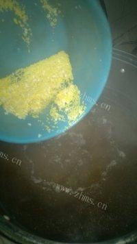 爽口的小米绿豆粥做法图解5)