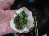 家常猪肉韭菜馅饺子做法图解6)