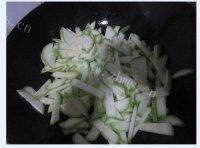 西葫芦炒豆腐做法图解4)