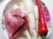 美味的茭白炒肉做法图解1)
