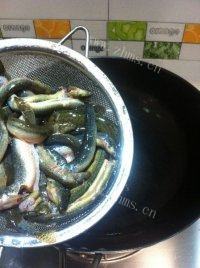 美味的豆腐泥鳅汤做法图解8)