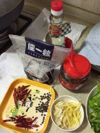 家常菜芹菜炒香干做法图解3)
