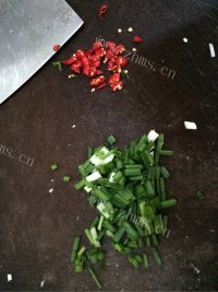 就爱吃肉片炒萝卜丝做法图解2)