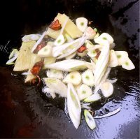 美味的红烧板栗鸡翅做法图解10)