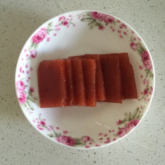 鲜美可口的山楂糕