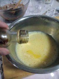 美味的熔岩蛋糕做法图解5)