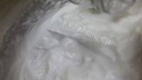 自制8寸戚风蛋糕做法图解8)