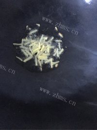 简单花蛤炒交白做法图解1)
