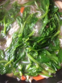 美味的香菇豆苗米线做法图解7)