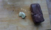 美味的羊血粉丝汤做法图解1)