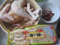 美味的参鸡汤做法图解1)