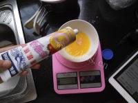 柔软的日式炼乳吐司做法图解5)