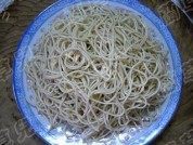 自己做的爽口凉面做法图解11)