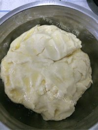 美味的羊肉馅饼做法图解2)