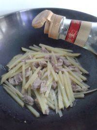 #爱美食#土豆炒肉做法图解8)