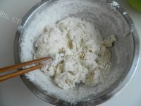 美味的小笼汤包做法图解5)