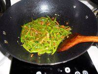 自制四季豆炒肉丝