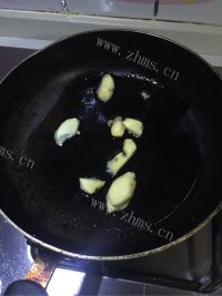 简单版鲫鱼豆腐汤做法图解2)