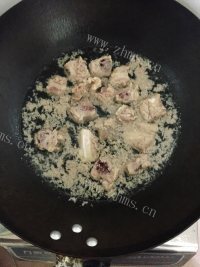喷香的酸甜排骨做法图解2)