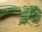 美味的豇豆炒土豆丝做法图解1)