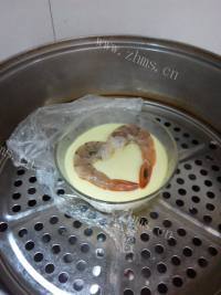 美味佳肴般的虾仁鸡蛋羹做法图解6)