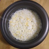 美味五彩扬州炒饭做法图解1)