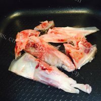 美味的番茄鱼头汤做法图解7)
