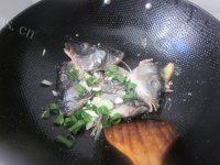 「首发」鱼头豆腐汤做法图解4)