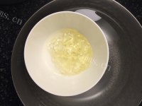 自制草莓果冻做法图解5)